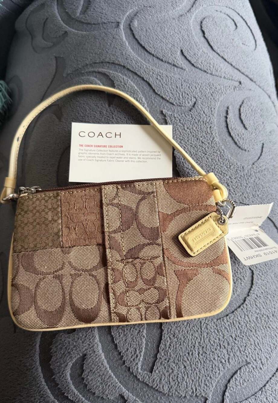 Coach Factory Signature Patchwork Wristlet 41519 Khaki/White